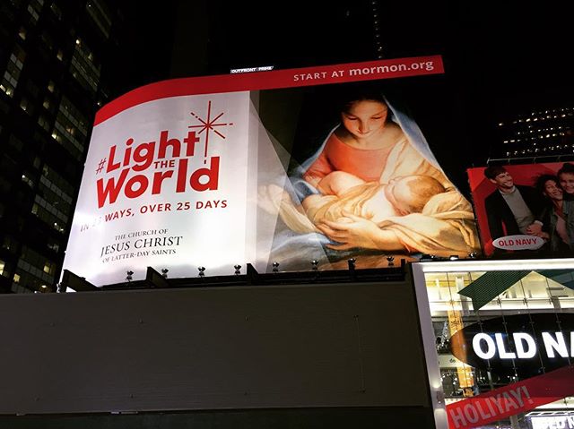 The best billboard on Times Square. #lighttheworld #25daysin25ways #christmas #christmasspirit #loveoneanother #dogood #dogoodfeelgood #uplift #help #service #goodneighbor #nyc #timessquare #billboard #inspirational #mormon #lds @ldschurch @mormonorg
