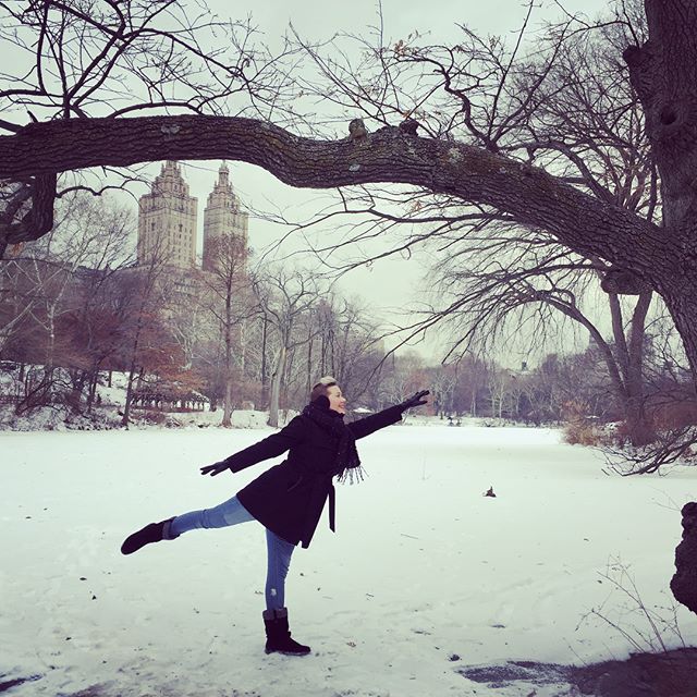 Enjoying the snow in Central Park. #dancemoves #dancer #ballet #jazz #jazzdance #dance #dancepose